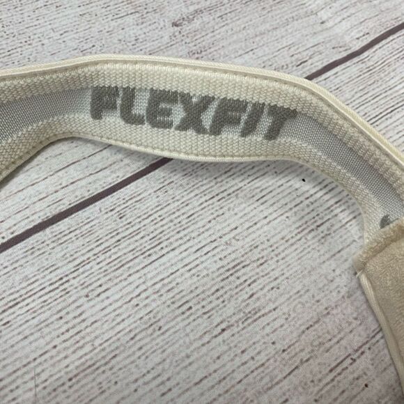 Flex fit lifeguard visor w/elastic fit sz small/medium - Picture 5 of 9